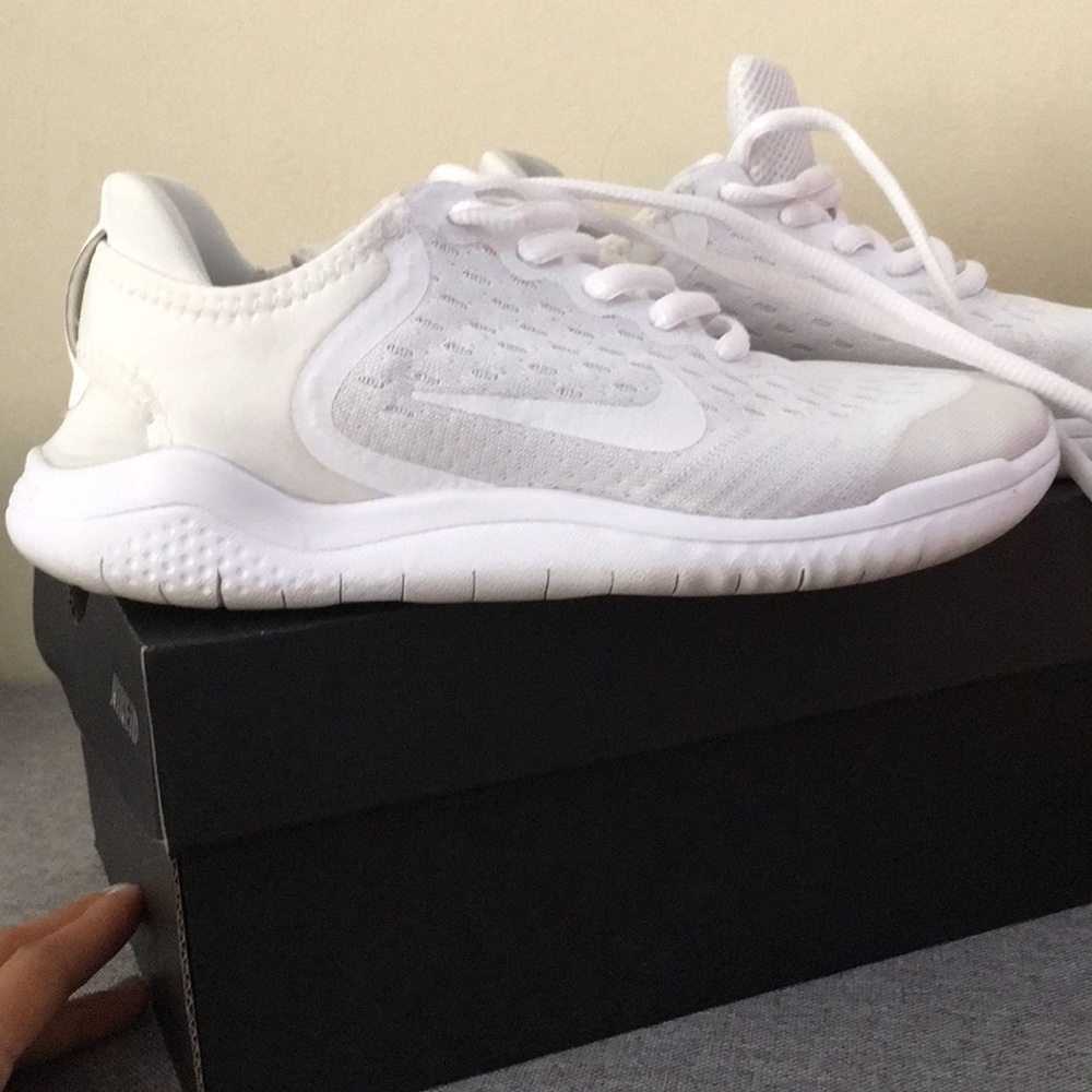 Nike free run SIZE 3 (: